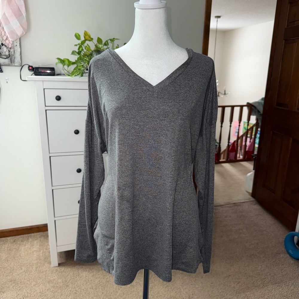 Gilli Gray V-Neck Oversized Tunic Top L Stretchy Cold Shoulder